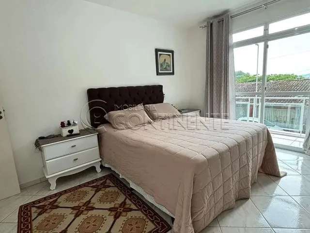 Imagem: Casa no Abraão - de Frente para o Mar