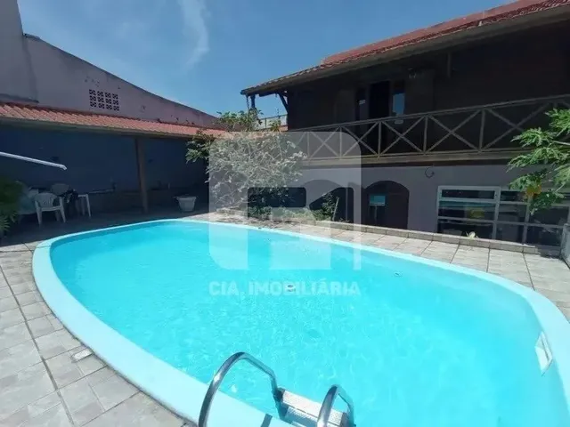 Imagem: Casa de 4 Dormitórios À Venda em Capoeiras