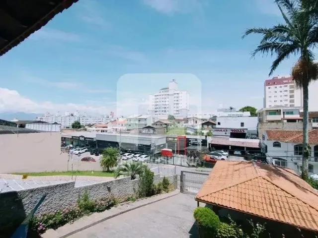 Imagem 3: Casa de 4 Dormitórios À Venda em Capoeiras