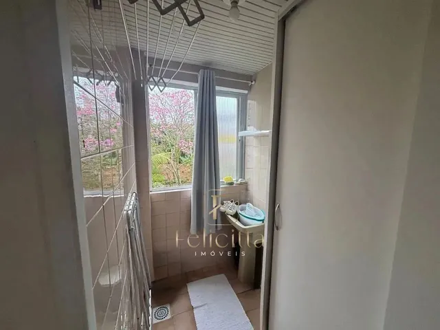 Imagem 3: Imóvel para Venda com 73 Metros Quadrados com 2 Quartos em Coqueiros - Florianópolis
