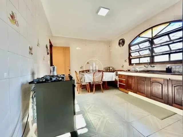 Imagem 12: Casa 4 Quartos com 1 Suíte e 232M² - Jardim Atlântico - Est