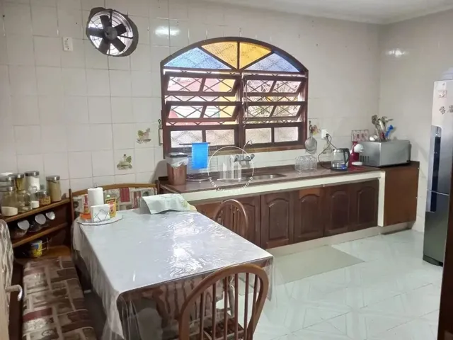 Imagem 9: Casa 4 Quartos com 1 Suíte e 232M² - Jardim Atlântico - Est