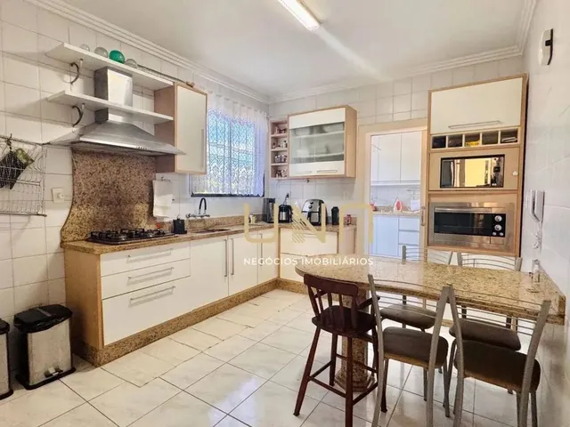 Imagem 4: Cobertura com 3 Dormitórios À Venda, 245 M² por R$ 1.600.000,00 - Estreito