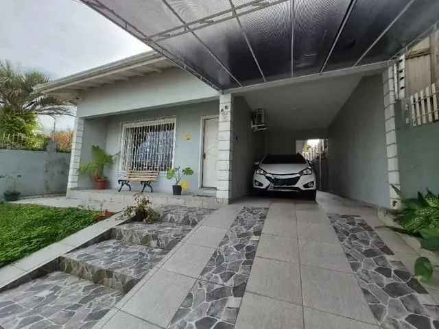 Imagem: Ampla Casa com 4 Dormitórios, Sendo 1 Suíte