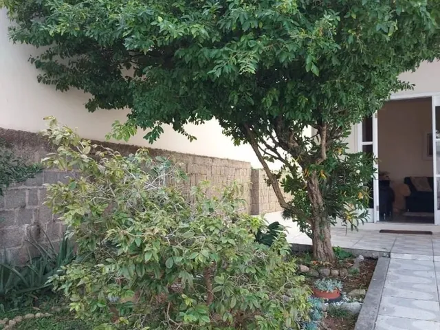 Imagem 4: Casa À Venda com 4 Quartos 4 Suítes, 320,88M² em Coqueiros Florianópolis
