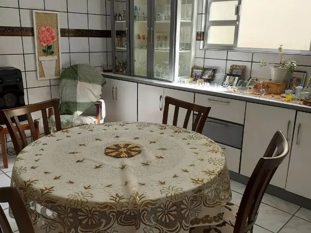 Imagem 9: Casa À Venda com 4 Quartos 4 Suítes, 320,88M² em Coqueiros Florianópolis