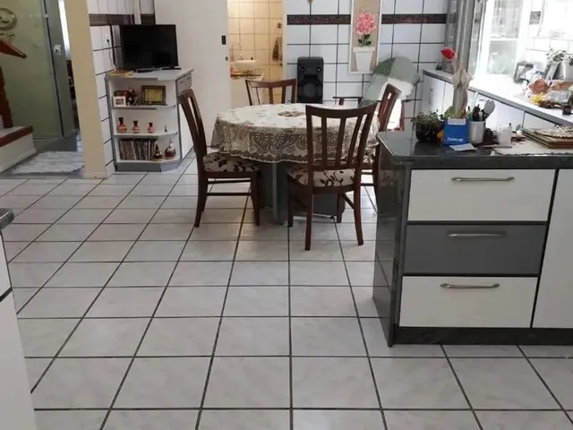 Imagem 8: Casa À Venda com 4 Quartos 4 Suítes, 320,88M² em Coqueiros Florianópolis