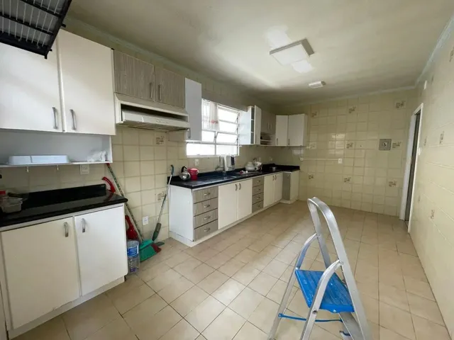 Imagem 3: Casa com 4 Quartos À Venda em Capoeiras, Terraço e 4 Vagas - Florianópolis