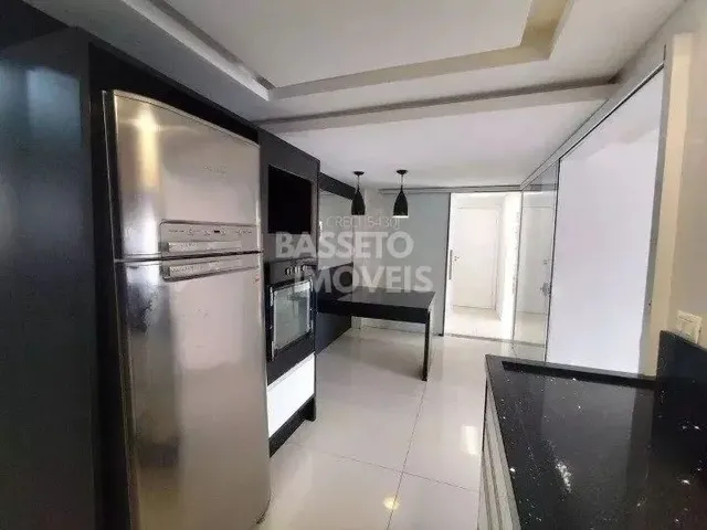Imagem 16: Casa 4 Dormitorios no Bairro Itaguaçu