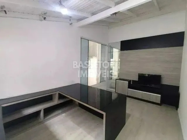 Imagem 8: Casa 4 Dormitorios no Bairro Itaguaçu