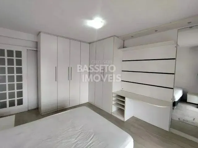 Imagem 14: Casa 4 Dormitorios no Bairro Itaguaçu