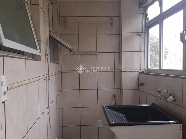 Imagem 9: Excelente Apartamento em Capoeiras -Florianópolis com 3 Dormitórios, 2 Banheiros e 2