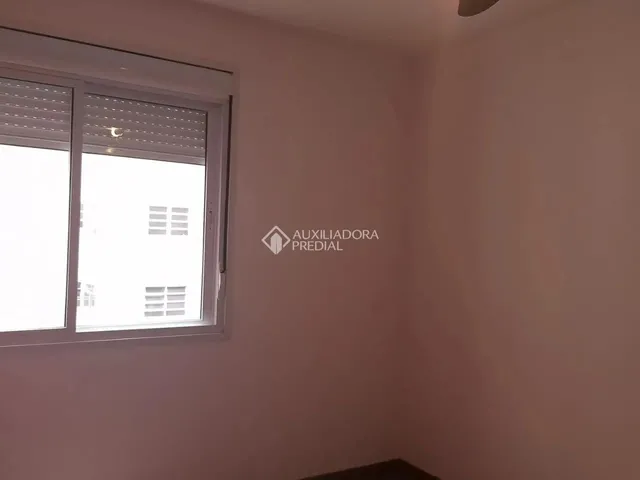 Imagem 11: Excelente Apartamento em Capoeiras -Florianópolis com 3 Dormitórios, 2 Banheiros e 2