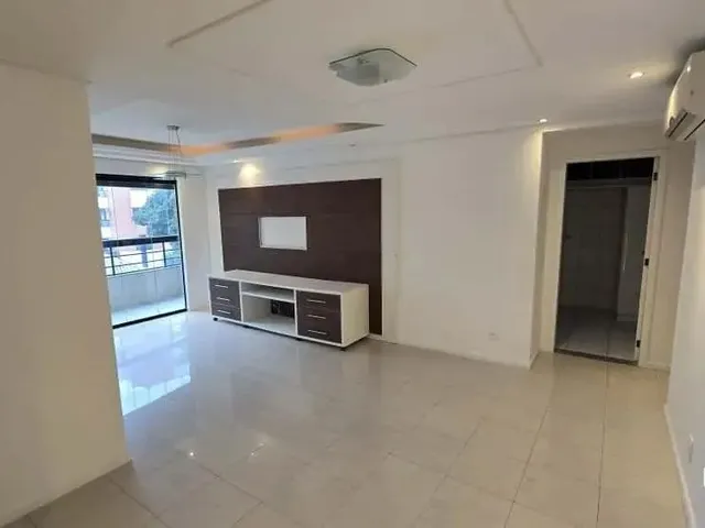 Imagem 9: Apartamento de 3 Quartos Sendo 1 Suíte em Florianópolis