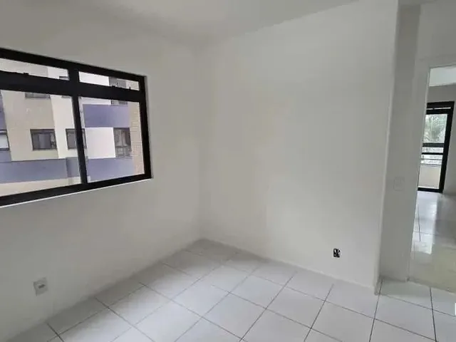Imagem 10: Apartamento de 3 Quartos Sendo 1 Suíte em Florianópolis