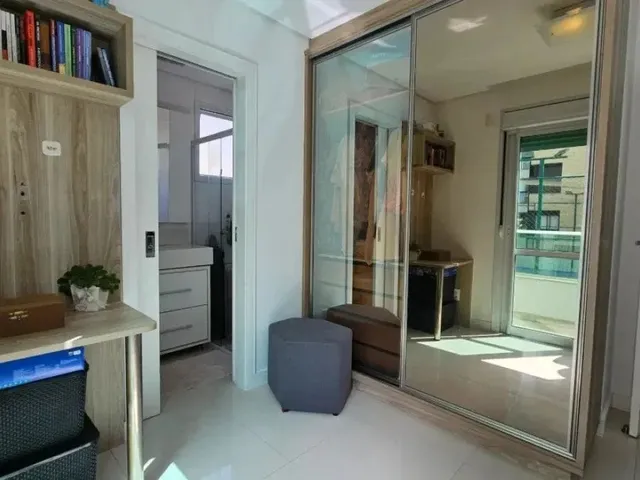 Imagem 13: Apartamento para Venda em Florianópolis, Balneário, 3 Dormitórios, 2 Suítes, 3