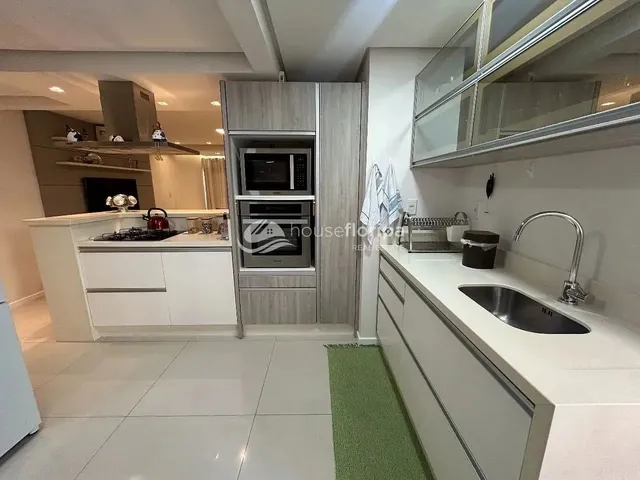 Imagem 9: Apartamento com 3 Dormitórios À Venda, no Balneário do Estreito, Florianópolis, Sc
