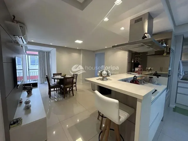 Imagem 4: Apartamento com 3 Dormitórios À Venda, no Balneário do Estreito, Florianópolis, Sc
