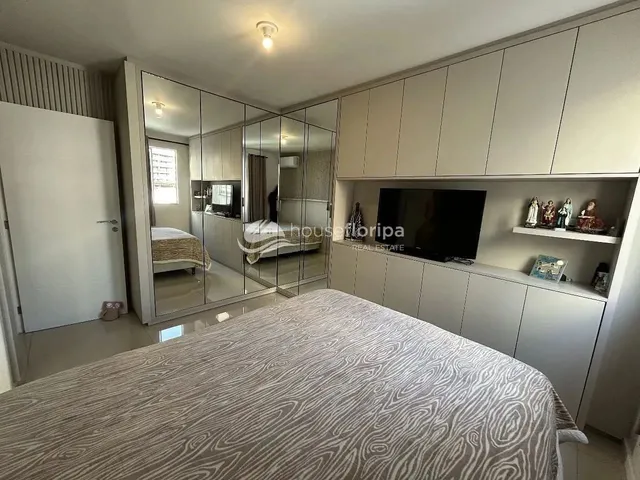 Imagem 14: Apartamento com 3 Dormitórios À Venda, no Balneário do Estreito, Florianópolis, Sc