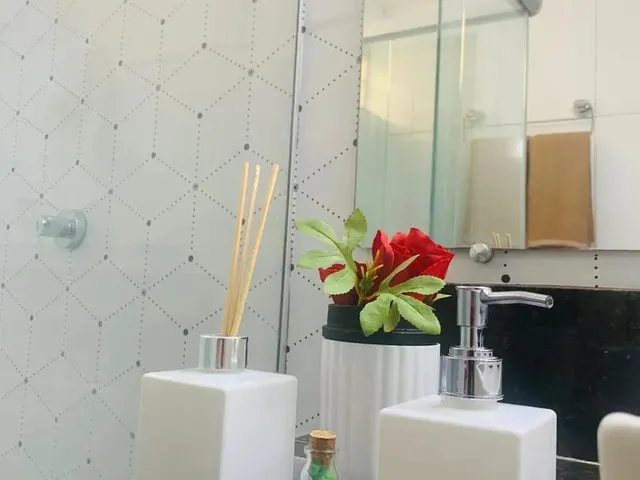 Imagem 7: Apartamento À Venda com 3 Dormitórios em Gercino Coelho, Petrolina Cod:ap0051_Porta