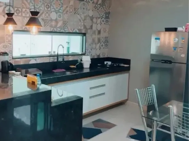 Imagem 3: Casa Recém-Construída no Lot Arco Íris