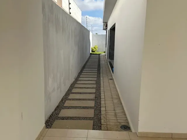 Imagem 4: Casa Recém-Construída no Lot Arco Íris