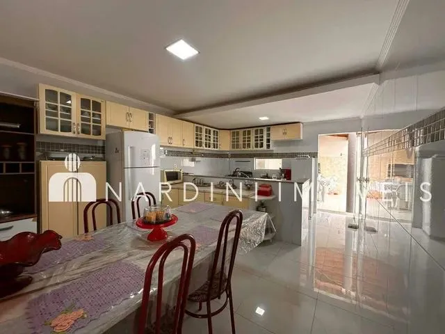 Imagem 3: Casa em Condominio À Venda, 5 Quartos, 3 Suítes, 2 Vagas, Cond. Sol Nascente