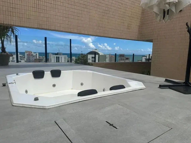 Imagem 4: Imóvel para Venda com 380 Metros Quadrados com 5 Quartos em Intermares - Cabedelo - Pb