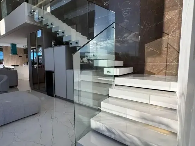 Imagem 2: Casa para Venda em Bayeux, Comercial Norte, 4 Dormitórios, 4 Suítes, 6 Banheiros, 4