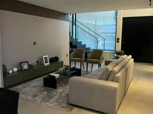 Imagem: Casa de Alto Padrão em Condomínio Fechado