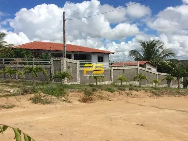Imagem: Casa com 4 Quartos À Venda, Tabatinga