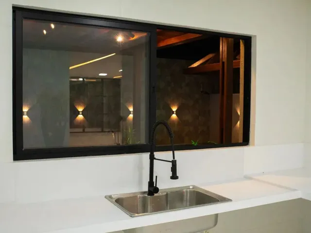 Imagem 6: Imóvel para Venda Possui 356 Metros Quadrados com 5 Quartos em Comercial Norte - Bayeux