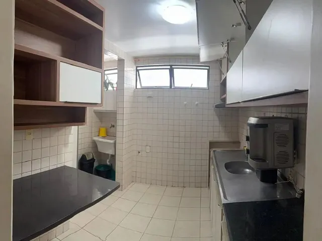 Imagem 4: Apto 2 Quartos em Intermares com Elevador, Varanda e Garagem Coberta