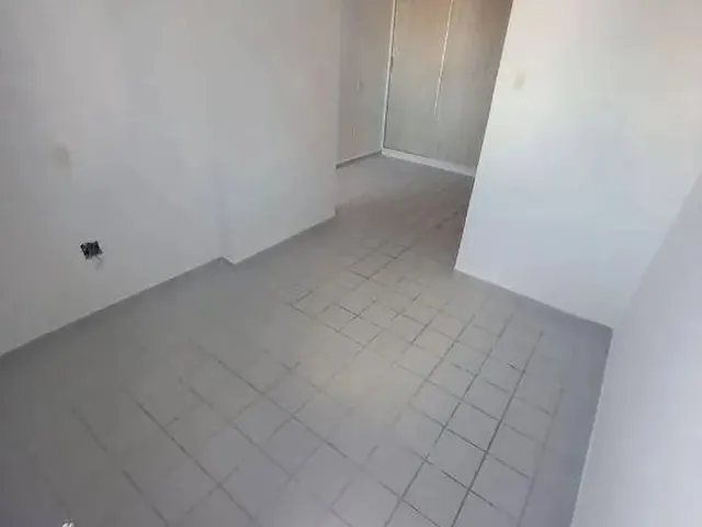 Imagem 4: Apartamento com 2 Dormitórios À Venda, 68 M² por R$ 400.000,00 - Intermares
