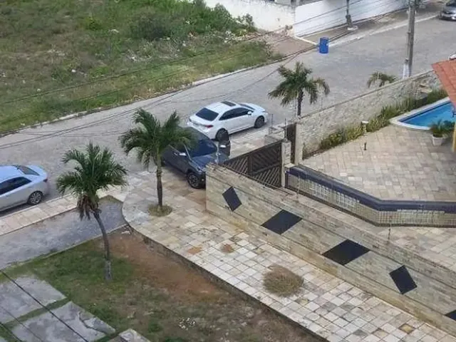 Imagem 11: Apartamento com 2 Dormitórios À Venda, 68 M² por R$ 400.000,00 - Intermares