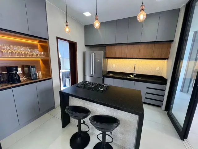 Imagem 2: Vendo Casa Mobiliada com 196,5 M² com 4 Quartos - Cond. Alphaville - Bayeux - Pb