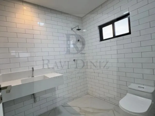 Imagem 7: Casa para Venda em Bayeux, Comercial Norte, 5 Dormitórios, 5 Suítes, 6 Banheiros, 4
