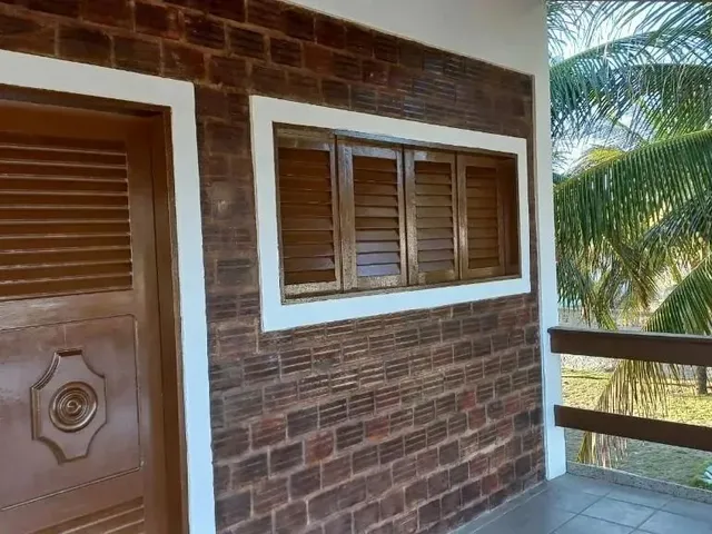 Imagem 7: Valor de Super Oportunidade para Venda! Excelente Casa À Beira Mar Localizada em Praia De