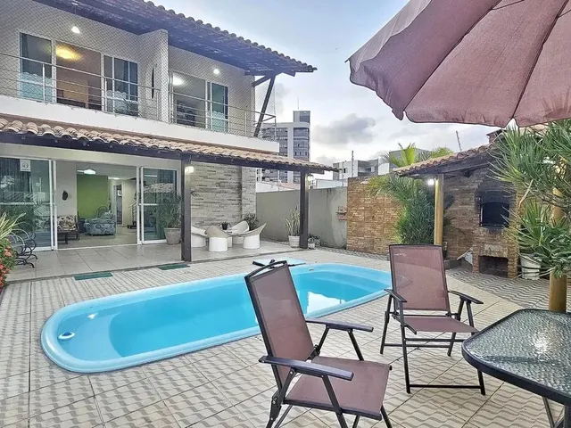 Imagem: Casa com Piscina e Churrasqueira - Apenas