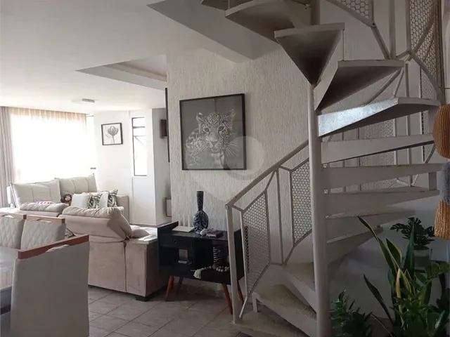 Imagem: Apartamento com 3 Quartos À Venda em Intermares
