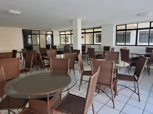 Imagem 2: Lindo Apartamento 50 Metros do Mar no Intermares