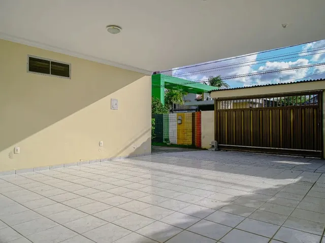 Imagem 8: Vende - Casa com 321M² em Condomínio Fechado, 5 Quartos/4Suítes, Prox Ao Shopping