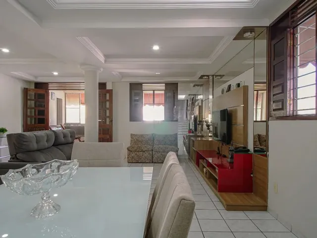 Imagem 14: Vende - Casa com 321M² em Condomínio Fechado, 5 Quartos/4Suítes, Prox Ao Shopping
