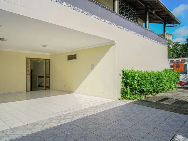 Imagem 7: Vende - Casa com 321M² em Condomínio Fechado, 5 Quartos/4Suítes, Prox Ao Shopping