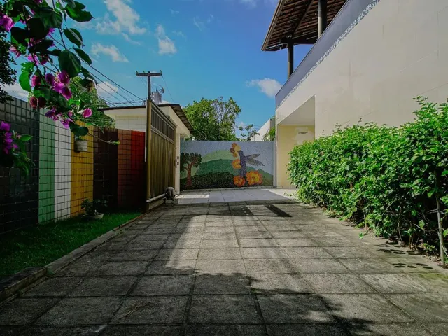 Imagem 13: Vende - Casa com 321M² em Condomínio Fechado, 5 Quartos/4Suítes, Prox Ao Shopping
