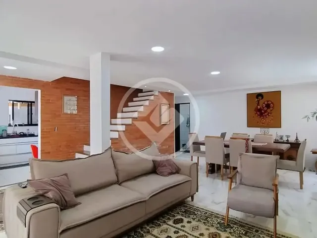 Imagem: Casa Independente com 4 Quartos na Granja