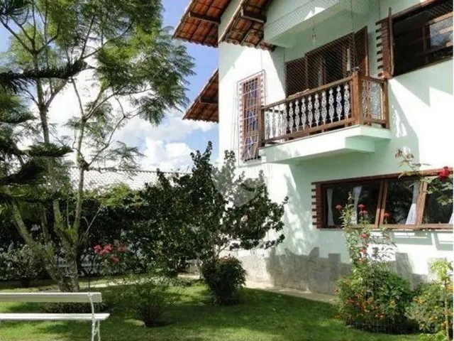 Imagem: Casa com 4 Quartos À Venda, 344 M² por