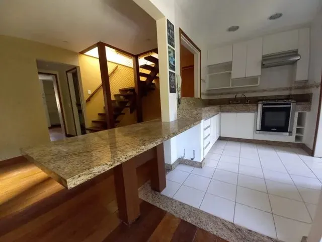 Imagem 8: Apartamento para Venda em Teresópolis, Bom Retiro, 3 Dormitórios, 2 Suítes, 3
