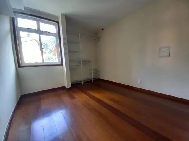 Imagem 5: Apartamento para Venda em Teresópolis, Bom Retiro, 3 Dormitórios, 2 Suítes, 3