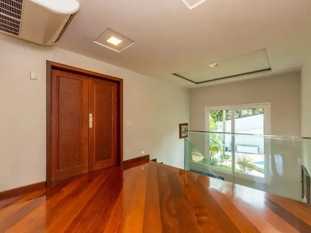 Imagem 10: Casa com 5 Quartos em Condomínio no Comary, Teresópolis